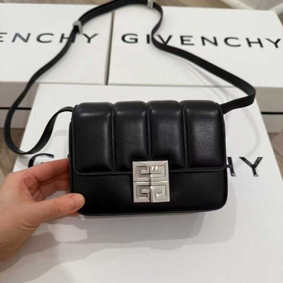 NWT Authentic Givenchy  small 4g quilted shoulder bag - Picture 1 of 9
